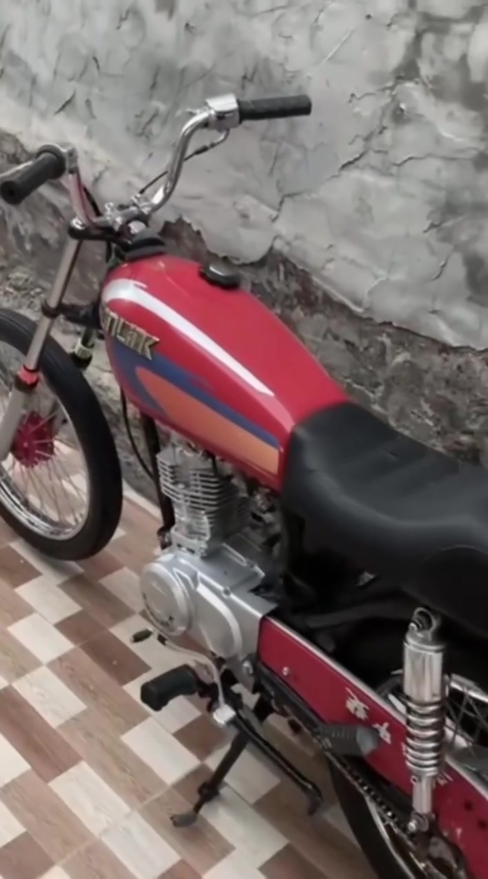 حبايب مكلف👉 بل نشر للبيع كفاله👀 عامه شاصي 2020❤️‍🩹 اصولي ،،،🏍️ مكاني حله حي الجزائر وهاذه صاحبه ليحب يراسله ❤️‍🩹🏍️ حــــر احہٰمد ورقمه هاذه ،،👇
                           ‏‪***********‬‏
