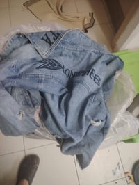 ملابس • مجاني • لللي يحتاجها