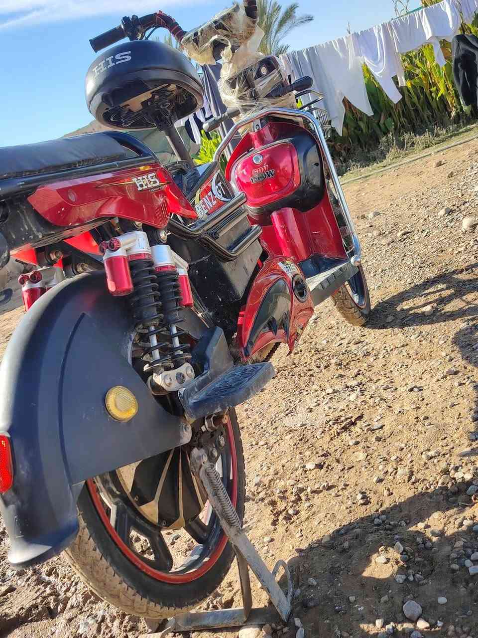 السلام عليكم
يوجد بايسكل شحن للبيع نوع His

×موديل 2025 
*السرعه 99
*بطاريات شرط الفحص 

*كهربائيات فوول نشرات بليل تشتغل

*تشغيل عن بعد وتشغيل سويج 

*بايسكل راهم والصوره تتكلم 

السعر  اتصل *********** والخاص مفتوح
