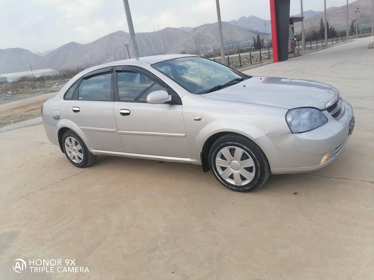 بەناوی خوای گەورە
ئۆپترا مۆدیڵ 2004
ئارم پلاستیک هەولیر سەنەویشی لەگەڵە بێ خەلەت پلیتەکانیشی ئەسلین
تەبرید ساردوگەرم
جام کارەبا ئاوینە کارەبا
3پارچەی سبوخ  پیشی بەقەد  2پەنجە بن لایتی شایەنی باس نیە
4تایەی لۆکی لەژیرە
گیرو مەکینەو ئارمو ئەولیاتی بەشەرت
پیشو پشتی تازە کامل گۆراوە کارەبای کامل ئیش ئەکات
فحسو هەزەی تاکو مانگی 6تازەیە
خوار هەمو بازار 
وەتساب 
فایبەر
***********
