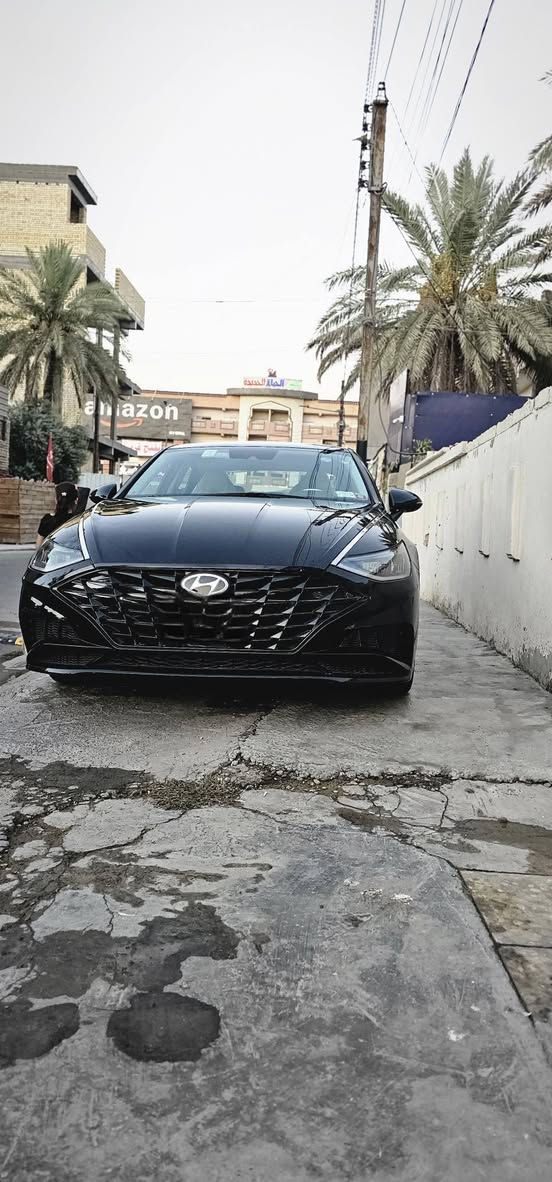 للبيع.
سوناته، موديل 23.
***********
