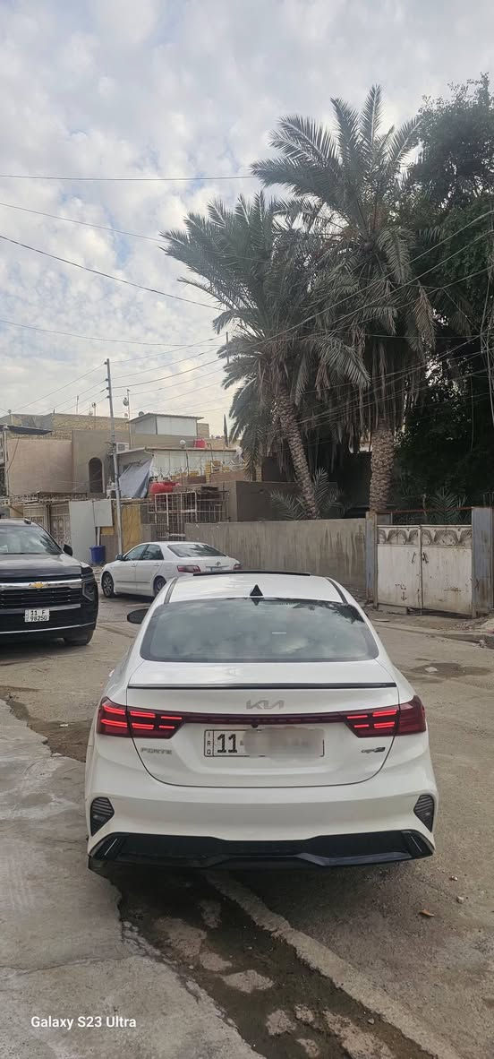 كيا فورتي gt line موديل 2023 فول مواصفات محرك 2000 ماشيه 27 رقم بغداد حادث جاملغ وبنيد 
سلايد . بصمه. تشغيل عن بعد. رادار. تحديد مسار.  هاند بريك بصمه.  اوتو هولد.  شاحن واير ليس.  سعر 168 
***********
