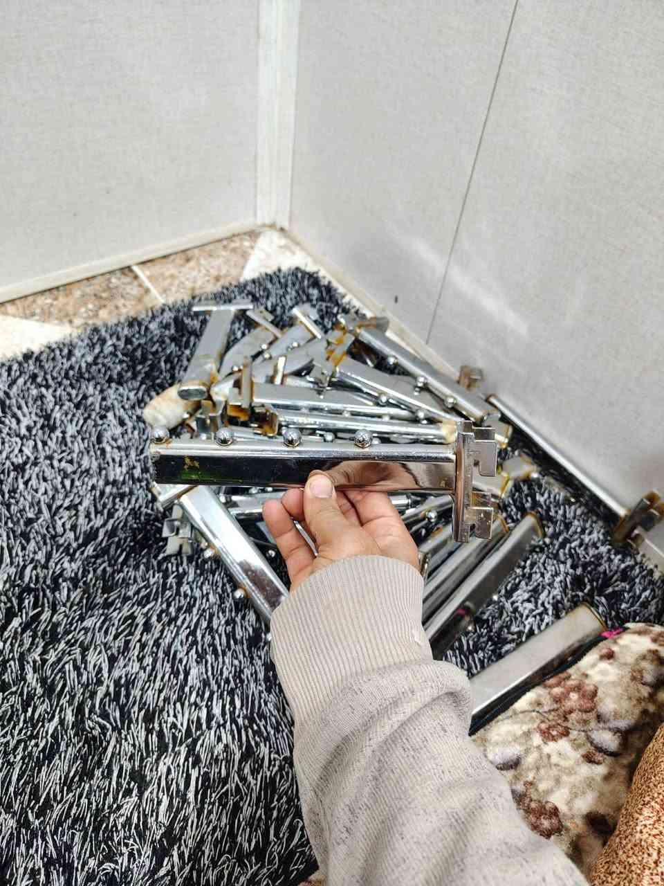 للبيع سكك محل ملابس شلعه ابيع كلهم ***********
