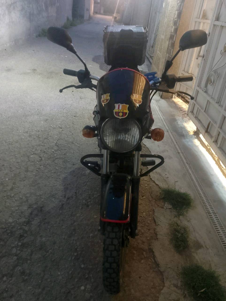 بوكسر 23 اوراق اصولي كمرك مدفوع شرط ترقيم دراجه نكره سلف كهربائيات كله شغاله تايرات جدد تشغل وتطلع مكينه مجفته تجفيت شركه جديد السعر 1250 وبيها مجال يرهم مراوس هم للاستفسار *********** متواجد علنت هم اتصل ودلل