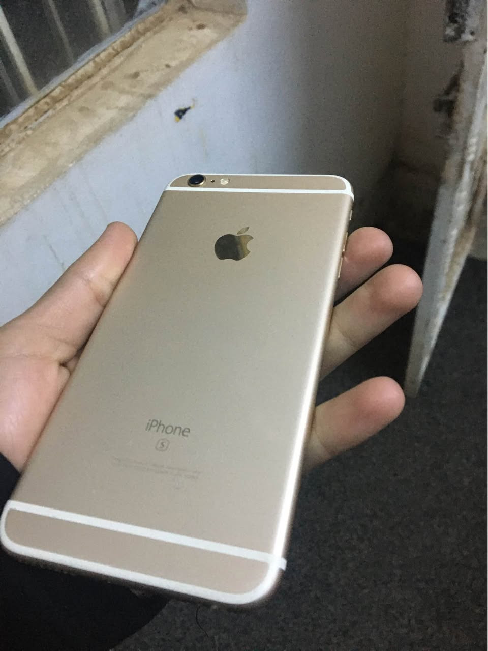 للبيع ايفون ٦ اس بلص شرط كل عيب مابيه شرط كله بلادي شخت مابي 
شراي تعال خاص او *********** كركوك, العراق
