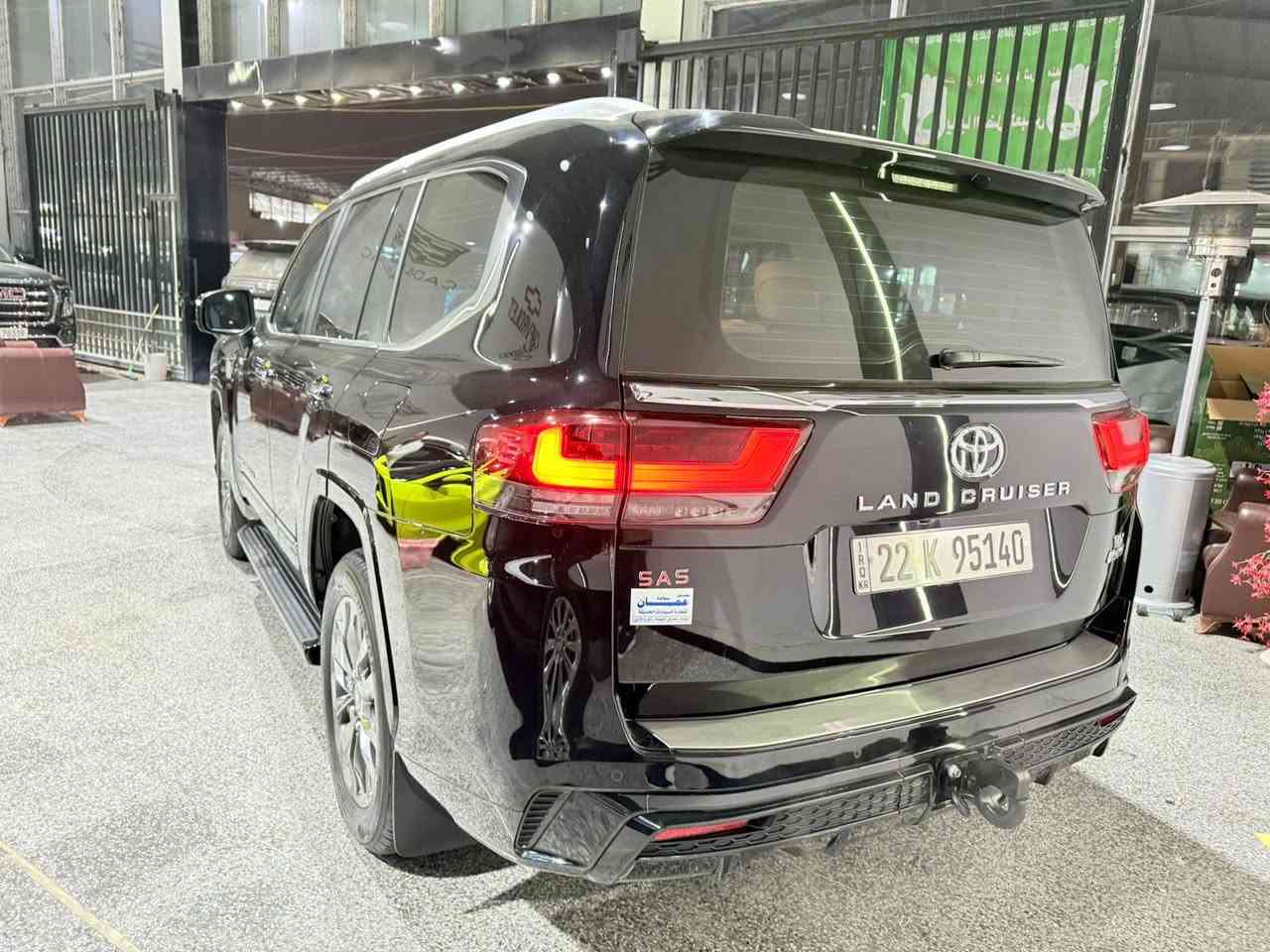 يالله
سلام عليكم لاندكروز VX2024 اصل وبالتكمه 2024 شهر ال8 السياره ساز باب اول اصل لمتتد بلاك اصل مضلل بالسنويه ماشيه 23الف بعدهة بالضمان كفاله عامه من كلشي كتلوكات وبصمه الثانيه والكاعيات والسماعات العده كله مامستخدمه بعده بالكارتون السياره بعده بحاله الوكاله الزيرو المواصفات 
1- بصمه + بصمه ابواب 
2- سلايت 
3- كشنات جلد + كهرباء + ذاكره + تدفئه تبريد 
4- كشنات الخلفيه كهرباء 
5- شاحن لاسلكي 
6- 5 كامرات اصل 
7- 3 شاشات 
8- صندوك كهرباء 
9- رادار امامي 
10- نقط عمياء 
11- طفايه 
12- تشغيل عن بعد 
13 اشاير لكزز 
14- كيجات دجتل 
معروفه مواصفات VX فول للخير وبلاك ولمتدد ساز اصل وبعده بالضمان مال الشركه ساز ومضلل بالسنويه رقم وهزه وفحص وسنويه كله جديد 
الاستفسار (***********)المكان بغداد معارض النهضة فرع الثاني
