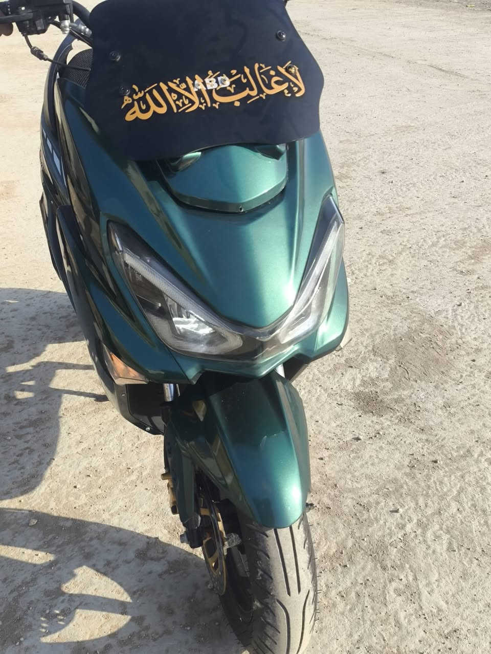 سلام عليكم
دراجة للبيع  او مراوس حسب القناعة  

مكينة امتياز ياباني 

دراجة جديدة  

سلف كهربائيات 

كلها شغاله 

لايت بكلايت زنون اصلي 

بريك امامي عمبار وخلفي دسك

دراجة بيه تبخير قليل 

سعر 550 وبيها مجال 

مامتواجد خاص 

رقمي 

***********
