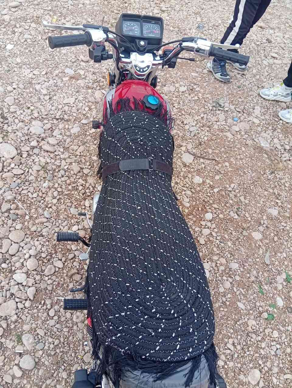 نامه 3احرف شلامچه موديل 27اي عيب مابيها مصار هواي نازله لشارع بيع او مراوس بستوته سعر مليون و200وبي مجال قليل (مكان خانقين) ***********
