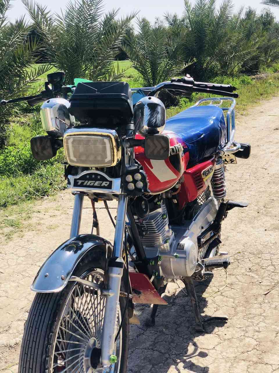 السلام عليك دراجه تايكر للبيع موديل 24 اوراق كامله دراجه كامله من كلشي ربع ماتصرف عليه  سعر ٦٢٥ وبيه مجال مكان بابل محاويل اتصال او مرسله واتساب ***********
