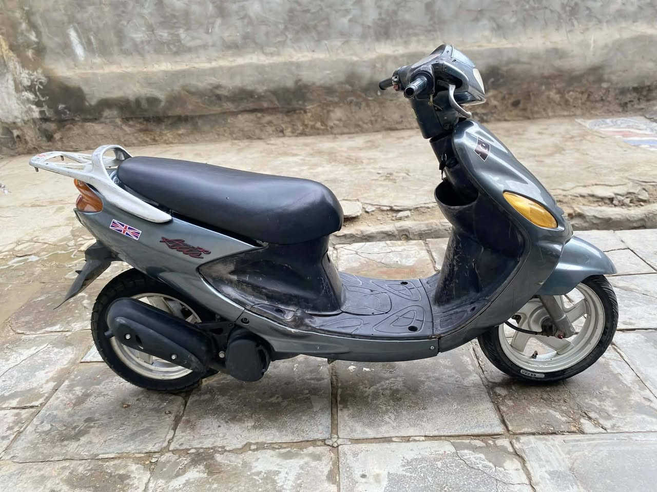 سلام عليكم شباب دراجه اكزز دولفين مفتوحه بستم فقط مكينه ناعمه مشي خير من الله كهربائيات شغاله سلف شغال نضافه كدام عينك سعر325


**إذا كنت صاحب هذا الإعلان وتريد حذفه لأي سبب، رجاءا أرسل رسالة إلى الدعم الفني**