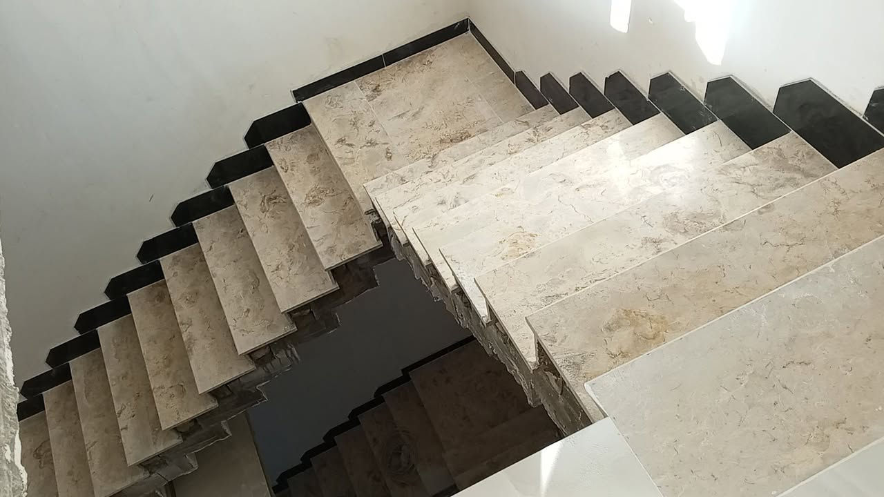 السلام عليكم كادر سيراميك مصري البصره شغل درجه اولى تسليم هندسي
***********
