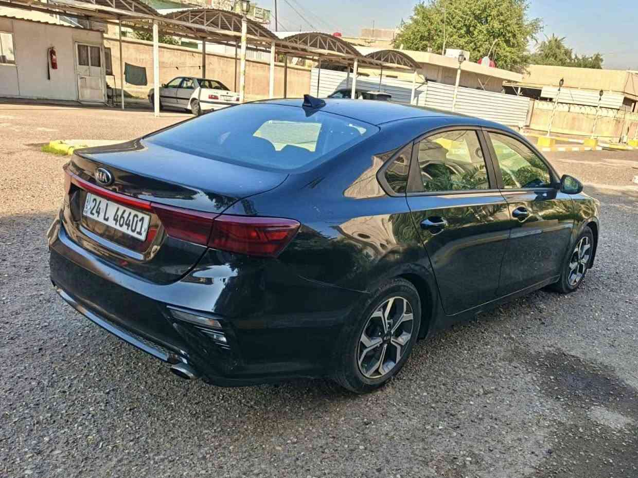 السلام عليكم
كيا فورتي 2019 وارد امريكي 
كيرها مبدل AT ايتي المرغوب
رقم دهوك انكليزي 
راعيها موجود ببغداد تريد تحويل ثاني يوم تريد وكالة 

حادثها خلفي بدون ايرباك صور الحادث بالمنشور 
جاملغ وباب جهة السايق 
ماشيه 104 السياره نظيفه 
محرك مكفول بلادي 
تخم تاير جديد 

مواصفاتها :
تحديد مسار 
كروز سرعه (مثبت سرعه) 
شاشة كبيره لمس 
تحكمات ستيرن ٤ جهات 
درايف مود (نظام سبورت وايكو)
ويل كروم 
شاشة اعطال 
كاميرا خلفية 
رادار امامي تضرب بريك وحدها 
كاميرا دواره

السعر 123 وبيها مجال 

مكاني بغداد مدينة الصدر 
او الكاظميه جامع براثه 
للأستفسار  ***********
***********
