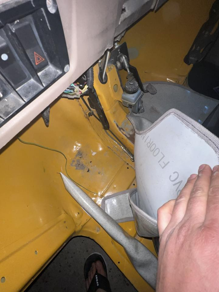 سلام عليكم تكتك 21 شهر 5 تكتك خير من اللة ترايهة زيرو تحويل ثاني يوم مكاني بغداد الحسينية وتساب ***********

سعر 7200 وبيهة مجال ‭.    0787 421 9399‬
