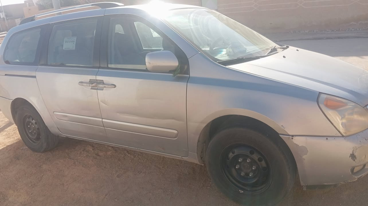 السلام عليكم كيا سيدونا مديل 9 ضربتها بل جاملغ خلفي رقمهه بغداد تخم تاير محرك كير مكفولات مكانهه السماوه الاتصال على الرقم ***********
