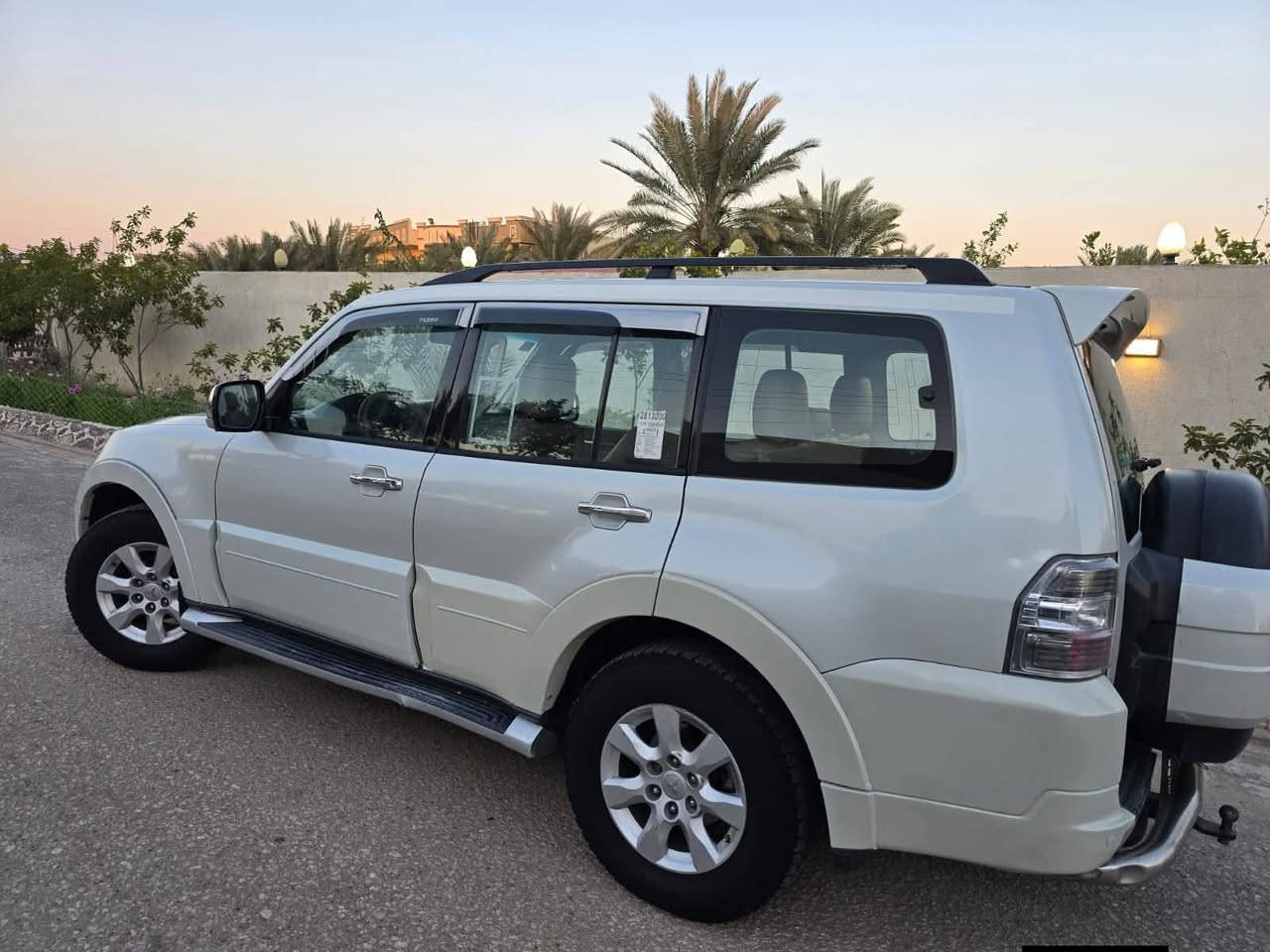 سلام عليكم باجيرو 2008للبيع سياره مكفوله رقمه نكليزي ناصريه مداور ثاني يوم السعر 125 بيه مجال مكاني سماوه   ***********
