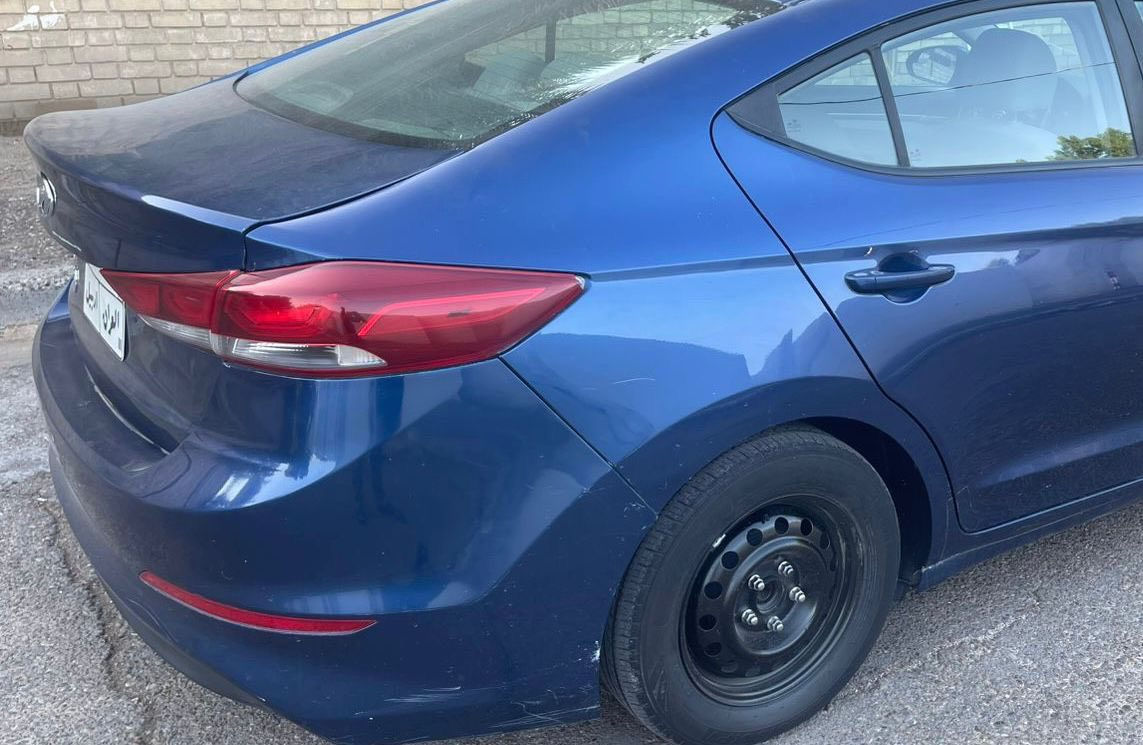 السلام عليكم النترا ٢٠١٧ صور الحادث والسونار موجود بالصور بيها٣ حالوبات بالقماره وباب الصدر جارد كير ومكينه كفاله تبريد صدر كهربائيات كلها كفاله رقم اربيل بأسم شركة تحويل او وكاله ماشيه١٢٥ الف رايدها ب١١٥$ مكاني بغداد الدوره  *********** السياره بدون اي نقص
