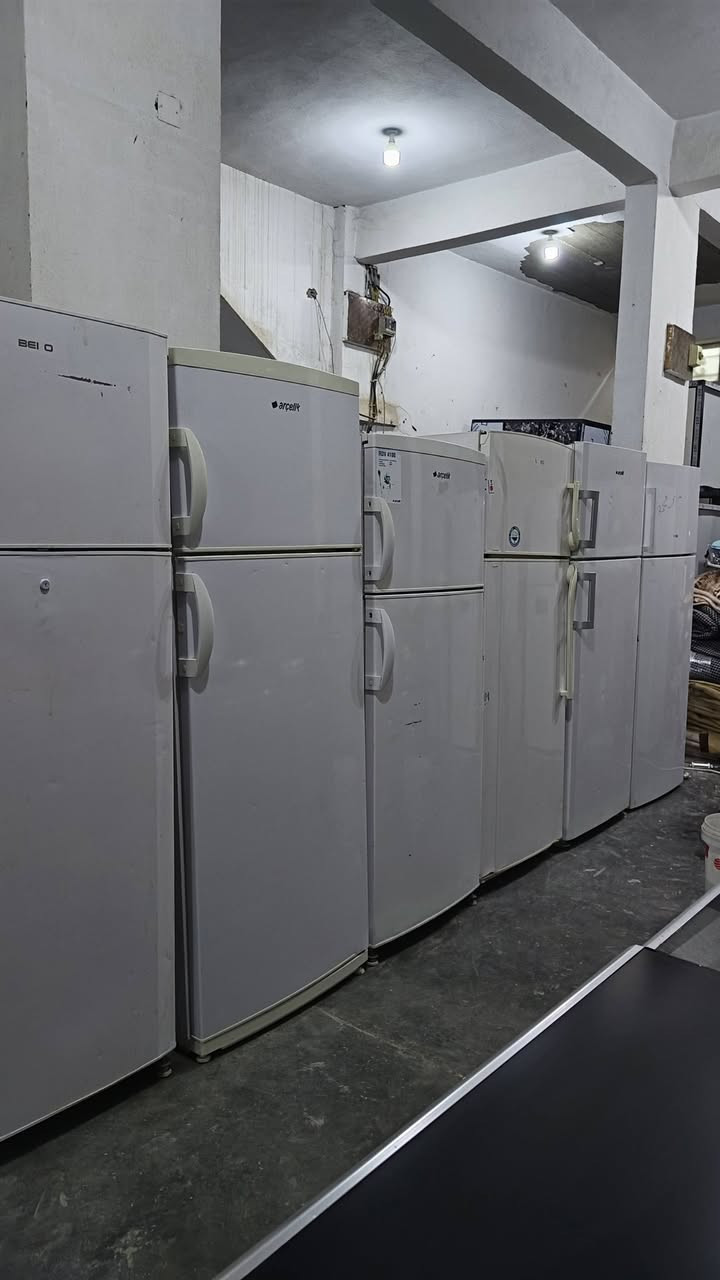 معرض الفرات للبيع جميع انواع الاثاث المنزلي المستخدم والجديدوبأنسب لاسعار مقابل دئره جنسيه القائم من جهه البرانيه بصف جسرالمشاه للاستفسارلاتصال برقم ***********متوفرواتس اب ***********
