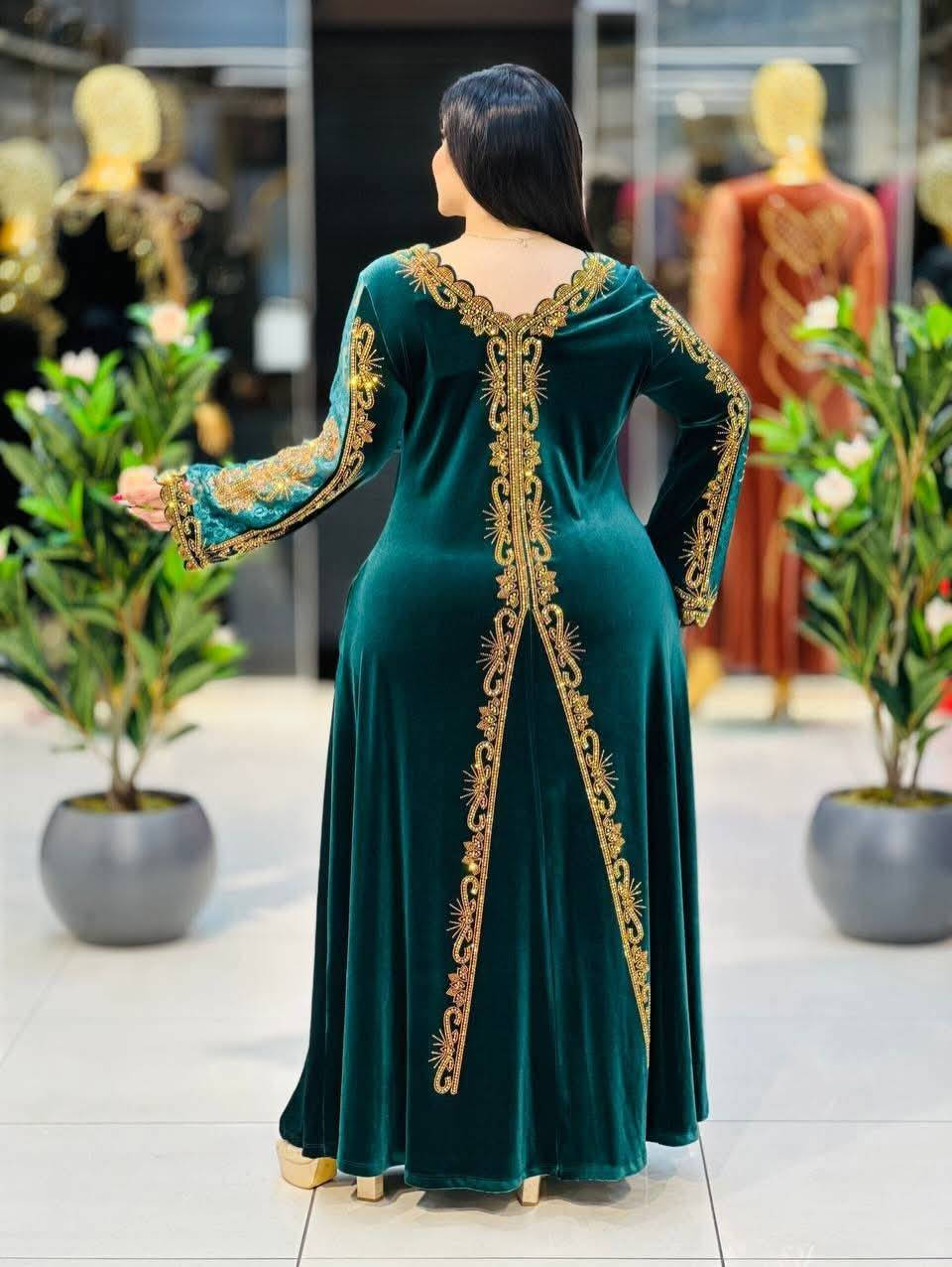 تخفيضات 🏃🏼‍♀️🏃🏼‍♀️
#فستان الاميرات قديفه ماركه تركي يجنن فول نزاگه🇹🇷🇹🇷
قياسات 44-46--48-50
#اكتب تم يجيك #السعر 
للحجز واتساب ***********
               ازياء خالد
