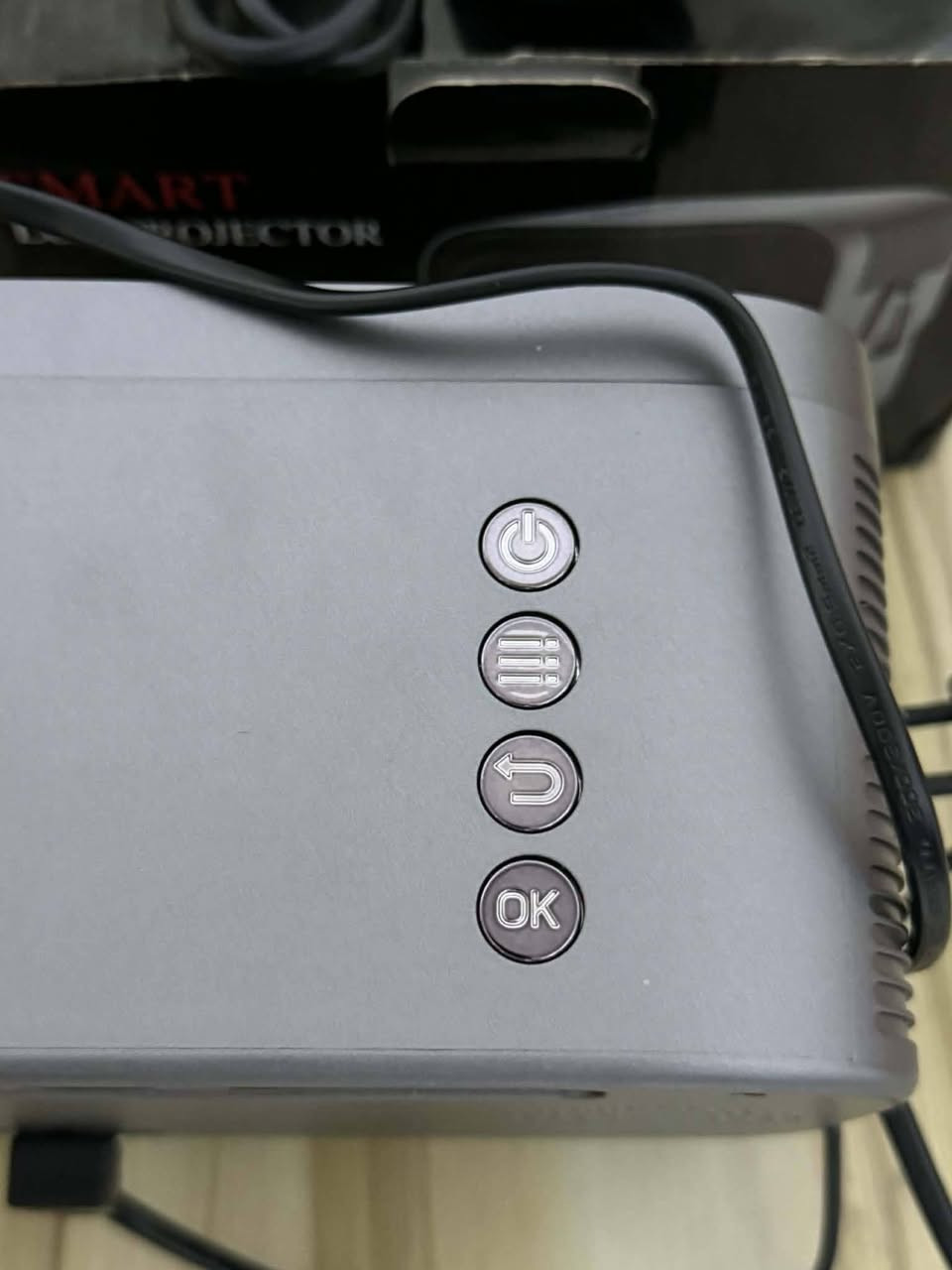 لاصحاب السينما المنزليه
من اقوئ العروض عرض جدا قوي اقره المواصفات

العرض لمده اسبوع فقط 

منفذ عدد 2 HDMI /منفذ عدد 2 فلاش / منفذ AV / منفذ عدد 2 USB / يربط ستلايت / يربط بلي / تكدر تنزل عليه من طريق الفلاش / ينطي حت 4 متر عرض 

المعرف لا يعرف

للافلام والمباريات والتجربه السينمائية شي تحفه

توفر  TOPTRO X7 

من افضل اجهزة الداتا شو  بسعر مناسب 

دقه 1080 تدعم 4k

600ansi lumen

سمارت نضام الاندرويد يوتيوب وبرامج 

تدعم اوتو فوكس تلقائي 

تدعم الغة العربية 

يربط على الموبايل 

يعمل على الكهرباء 

عمر العدسة 50000 ساعه

صوره تصل بمساحة 300 انج

مع خاصيه تكبير تصغير الصورة حسب احتياجك من المساحه

جديد اوبن بوكس 

للحجز عبر الخاص 

***********
