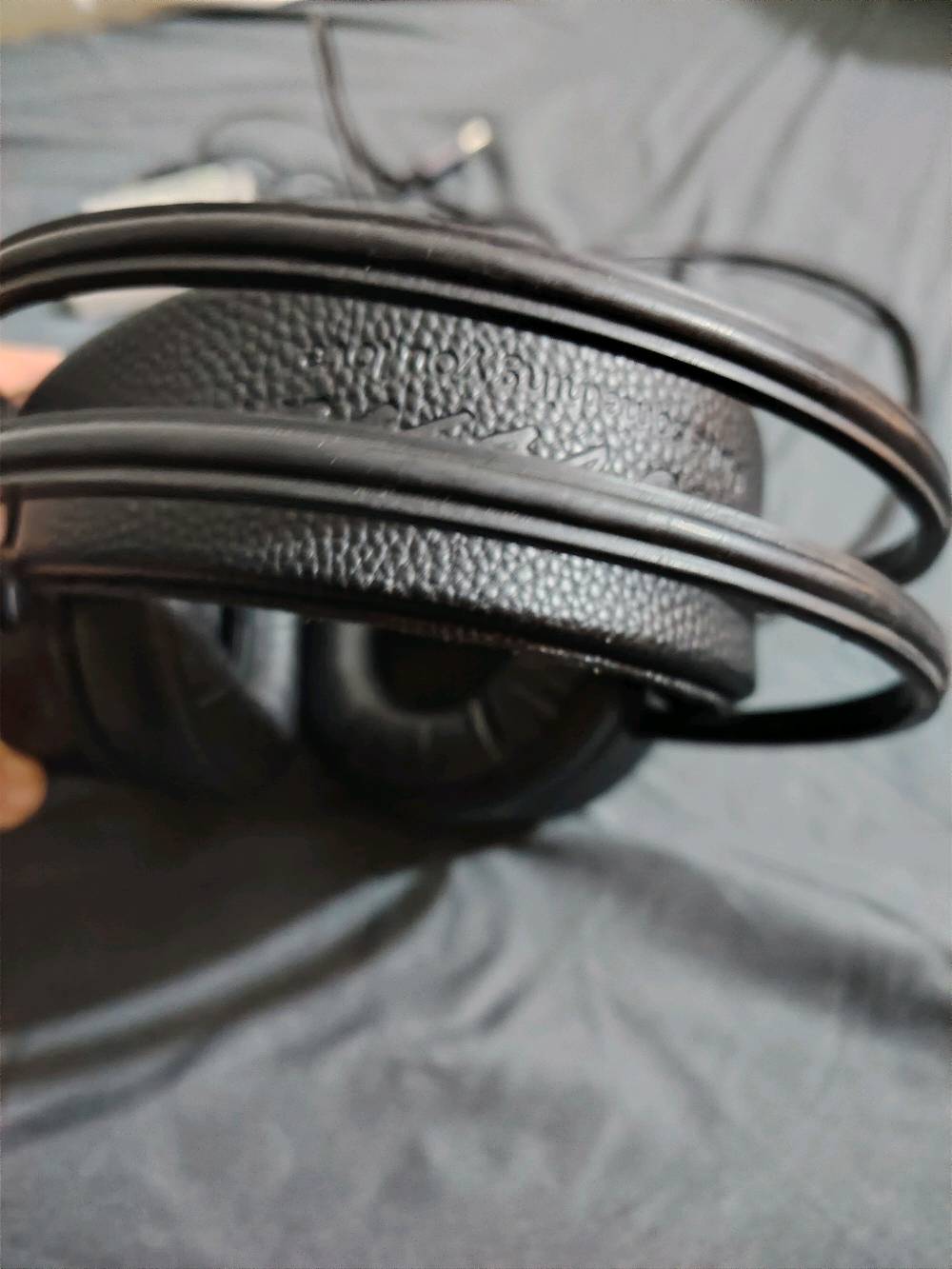 سماعات محيطية وبيها 3 مداخل واحد للمايك والثاني للصوت(للسمع) والثالث لد بي الوان _كلشي شغال تجي يمي تفحصة بيدك _العنوان ديالى المقدادية قرية سلامة❤️