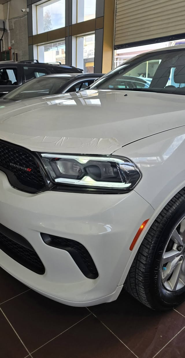 دورنكو 2023 
6 سلندر 3.6L
رقم دهوك بأسمي 
رقم وهزة وسنوية جديد 2032
جداً نظيفة السيارة وبدون نقص نهائياً

رادار جانبي ( نقطة عمياء )
اشارة ليد LED
كشن وستيرن تدفئة 
وضعيات قيادة سبورت وايكو 
اوتو ستارت ستوب ( انطفاء ذاتي )
بيها قطعتين تبديل شركة وقطعتين بخ
حادث جانبي 

السعر :  275 وبيها مجال 
مكان السيارة دهوك 
***********
***********
اتصال أو واتساب
