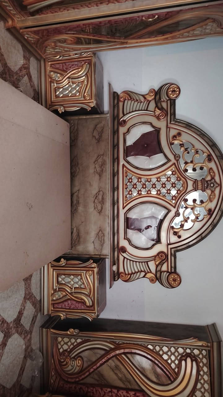 السلام عليكم غرفه اخشاب عراقي نظيفه كلش سعر 900 وبيه مجال سنك عدد 2 مرمر معه كاونتر المنيوم سعر 500 وبيهن مجال شهربان تلفون ***********
