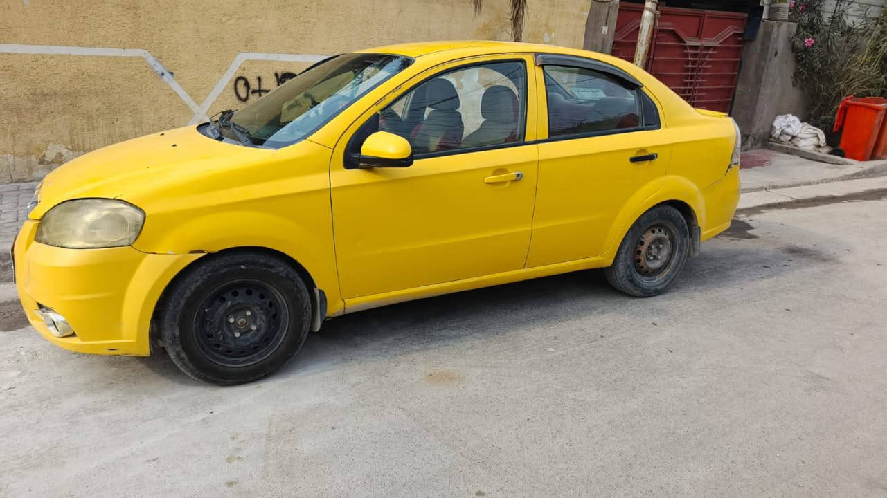 السلام عليكم 
افيو 2011 امريكي مسكر 
سياره شوفت عينك محرك جديد صار شهرين من بدلته 
الكير يأخر نمره الحساس تعبان وتجي وتشوف بعينك وبيها طخات 
السعر: 48$ 
العنوان: البلديات 
رقم الهاتف: ***********
