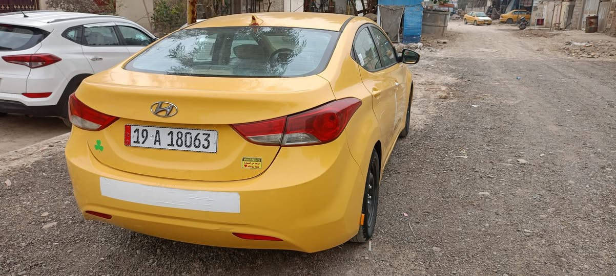 النترا 2011 
حداديه جديده
تخم تاير
دوشمه جديده
مصفره هيئه وغرامات
سياره حلوه ونضيفه 
مكاني بغداد حي البتول
***********

سعر 85 وبيه مجال
