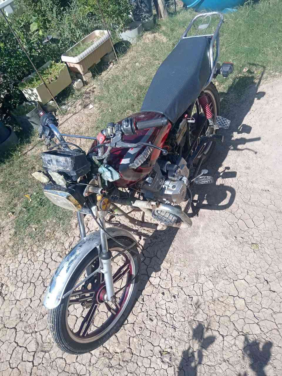 سلام عليكم
🏍️سولنك سفان ٥ كير 2023

1️⃣دراجه شلعه ومعدل خير من الله 

2️⃣اوراق كامله 

محرك ٢٠٠ cc

3️⃣ الصينيه موجوده 

4️⃣دراجه شوفت عينك خير من الله

5️⃣تايرات جدد 

6️⃣لون مميز 🍎 

7️⃣ مكان الحفريه وره الإمام تاج الدين 

لاستفسار الاتصال على الرقم 1️⃣ ***********

2️⃣ ***********
