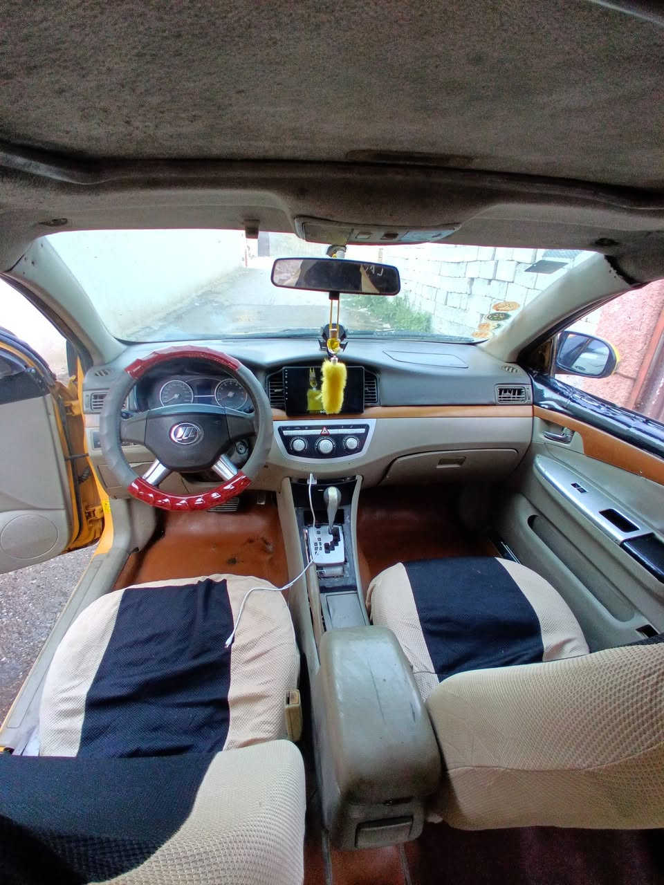 السلام عليكم 620 ليفان محرك وكير كورلا 1800  اوتوماتيك جديدة مصفره هيئة وغرامات بسمي رقم نكليزي بغداد سنويه 2031 تخم تاير جديد كهربايات جديد تبريد ثلج السعر 42بيهه مجال متوازي عل بيعتهة رقم *********** العنوان بغداد المدائن سلمان باك
