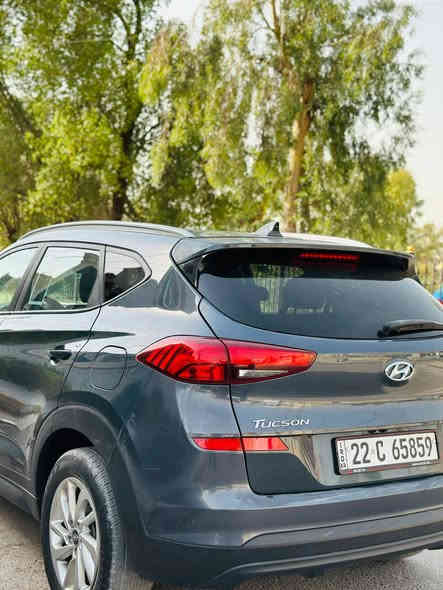 السلام عليكم 
من رخصة الأدمن المحترم         👇
للبيع سيارة توسان 2019  سعر 158 وبيها
مجال.                                     👆
وارد امريكي بيها حادث دعاميه فقط 
الباقي كفالة عامة 
مكينة وكير كفالة شاصي ولغد كفالة 
السيارة جديدة بمعنى الكلمة 
مواصفات السيارة نص فول 
معروفة مواصفات السيارة 
مكاني بغداد 
السعر 158 وبيها مجال بلاش والله ماكو هيج سعر 
رقمي ***********
