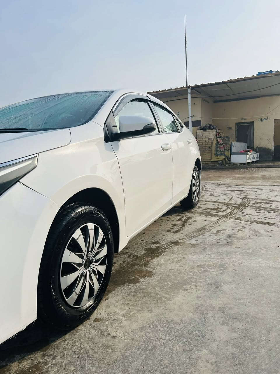 السلام عليكم كورلا 2015 الشركه العامه
السياره مكفوله ما عده صبغ قليل بقبق الجنطه اثر شخط فقط  موضح بالسونار 

محرك وكير مكفولات بشرط 

المحرك 1.6 

شادلها شاشه جديده 

وباتري جديد

السياره ما تصرف عليها دينار واحد 

مـاشيـه 190 💚

السياره بأسمي وتحويل ثاني يوم

مكاني واسط قضاء الاحرار 

رقم بغداد دولي جديد♥️.

السعر 156$ 🖤

هذا رقمي للشراي ***********
