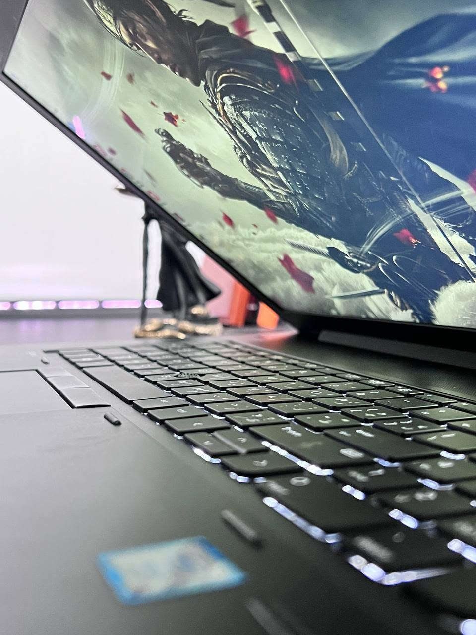 🔥 HP ZBook 17 G3 | وحش الشغل والألعاب 🔥
✅ Xeon E3-1575M v5 (Turbo 3.9GHz)
✅ NVIDIA Quadro M4000M 4GB
✅ Intel Iris Pro P580
✅ رام 8GB DDR4 قابلة للتطوير لحد 128GB
✅ SSD M.2 256GB
✅ شاشة 17.3" FHD

🎮 يشغل ألعاب مثل:
PUBG، GTA V، Valorant، CS2، Fortnite، Dota 2، League of Legends، Rainbow Six Siege، Apex Legends، وForza Horizon 4 بإعدادات مناسبة حسب اللعبة.

💻 ممتاز للتصميم، المونتاج، الهندسة، الأوتوكاد، والرندر.

💰 السعر: 425,000 دينار عراقي فقط
🚚 توصيل مجاني لكل المحافظات

📞 للحجز والاستفسار:
***********
(واتساب - اتصال - رصيد)

⚡ إذا تريد لابتوب قوي بسعر اقتصادي، هاي فرصة لا تعوض.
