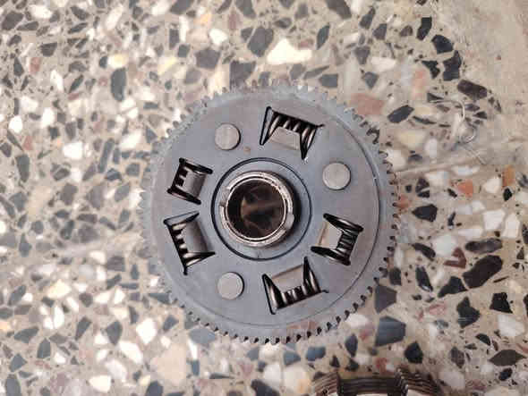 السلام عليكم كلجات تكتك اصليات مال شركة مستعملات بس مابيهن شيي يمشن حالك قيم بل يرضي الله وخذ مكاني شارع فلصطين المهندسين ***********خابر وتدلل ما ارجعك بي واتساب
