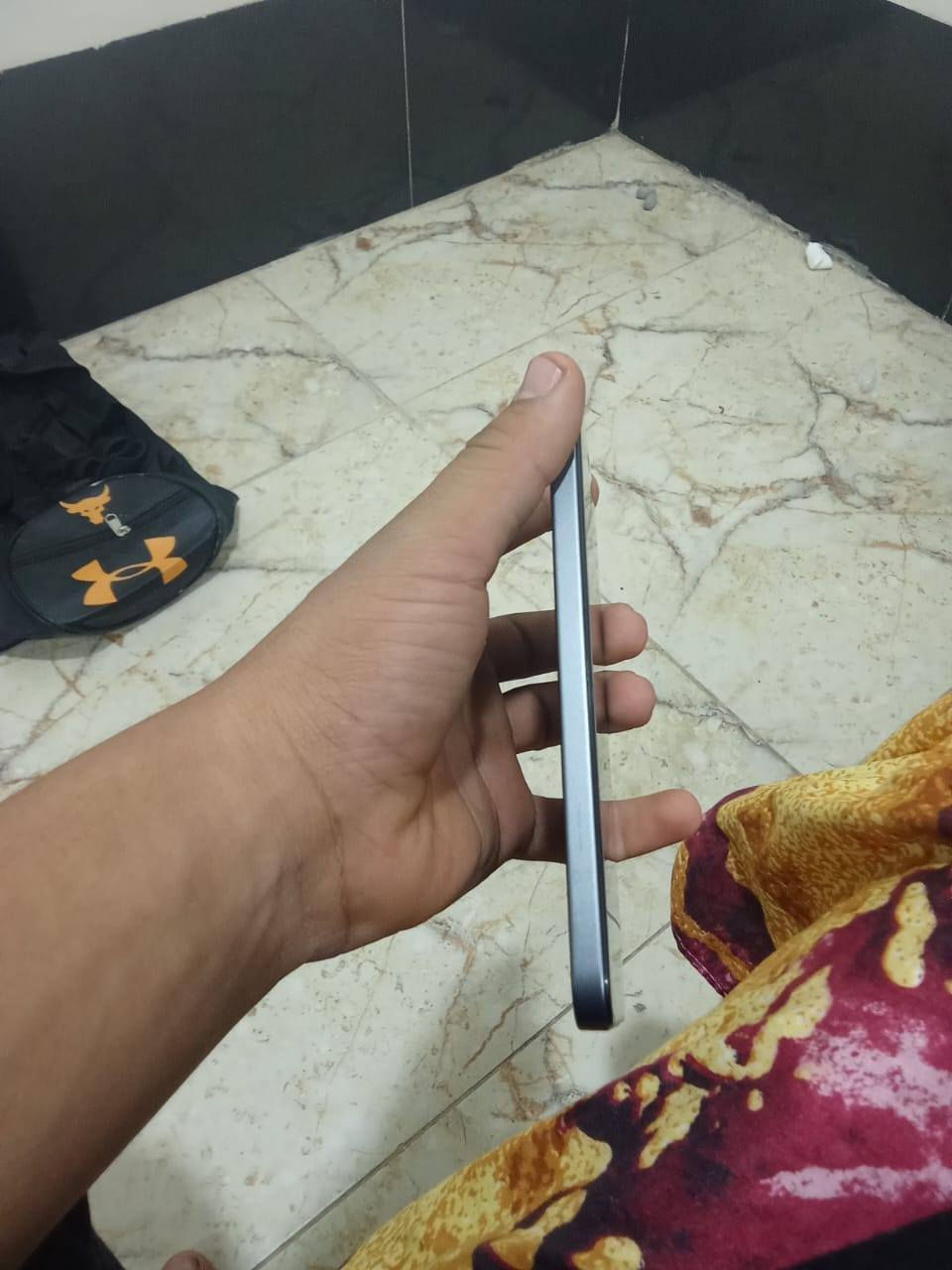 سلام عليكم للبيع ريلمي 15Tذكر 256عشويه8+8 بطاريه5600ملي ابير الجهاز ضد الكسر أو ضد المي الجهاز جديد زلغ مابيه مكفوال البرحه ماخذه دقه معالج سعر370او بي مجال حك الجيه مكان بغداد الدوره ***********
