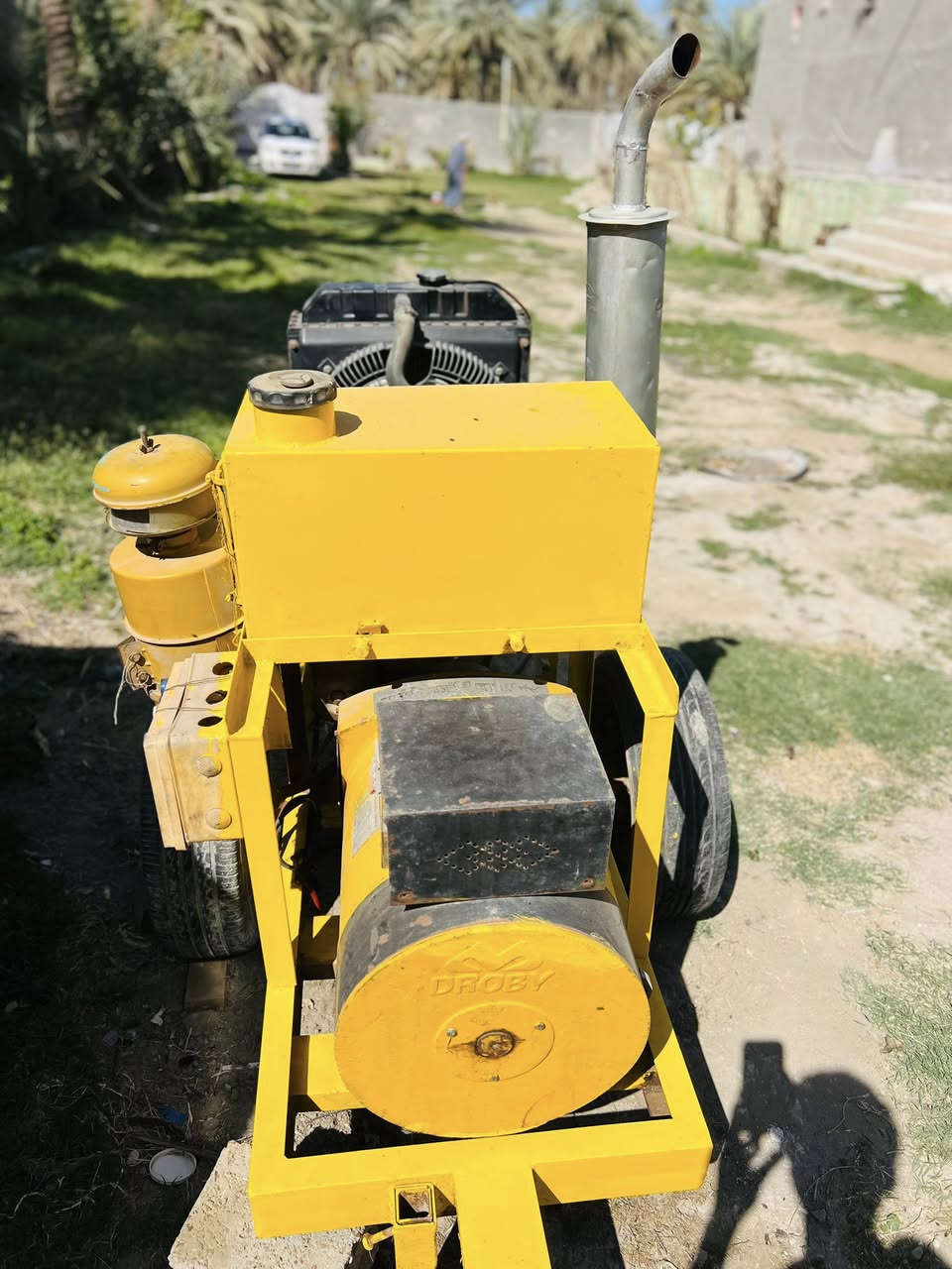 مولده لبيع جديده محرك 2700 راس توليد 30كيفي مشتغله بس شهر واحد الولده جديده شغل بيت عوض لتواصل عل رقم ***********
