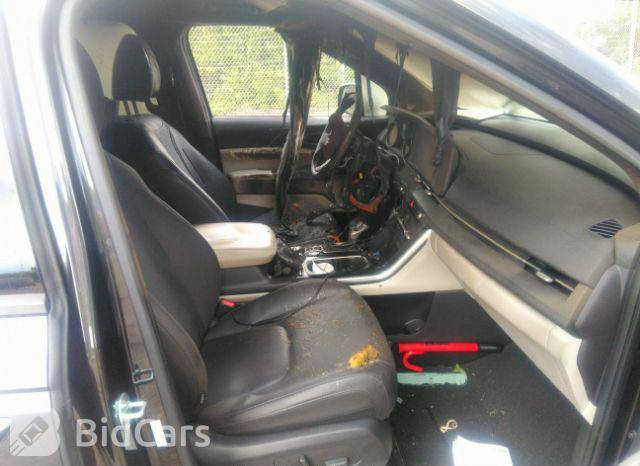 السلام عليكم
كيا كرنفال موديل فول  2022 SX فول مواصفات
بدون حادث مكفوله من الخارج
حادثه تخريب داخلي 49 الف كيلو
سعره 24000 دولار
شدتين و40 ورقه وبيه مجال قليل
للاتصال ***********
            ***********
