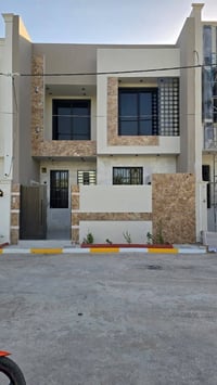 قرب فندق البارون • ١١٤م • مؤثث بالكامل