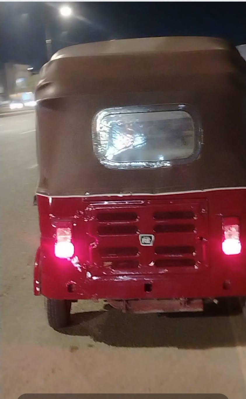 سلام عليكم
تكتك مديل 18
محرك 20
معمره كامل كلش حلوه ونضيفه
كبل للشارع كلشي مذب عليهة لو ربع
اتصل عل رقم ***********
