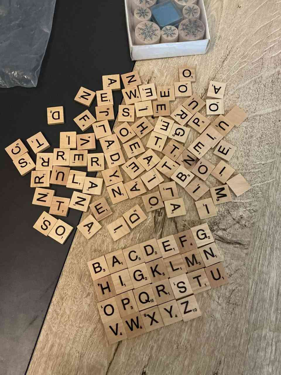 طوابع خشبيه + احرف انكليزيه خشب 
🍓السعر (2) الف دينار للقطعتين 

💥الاحرف عددهم 100 قطعه والطوابع الخشبيه 8 قطع 
💥جديد غير مستخدم 
💥الاحرف للتعليم او كتابه جمل او تستخدم للاعمال اليدويه


**إذا كنت صاحب هذا الإعلان وتريد حذفه لأي سبب، رجاءا أرسل رسالة إلى الدعم الفني**