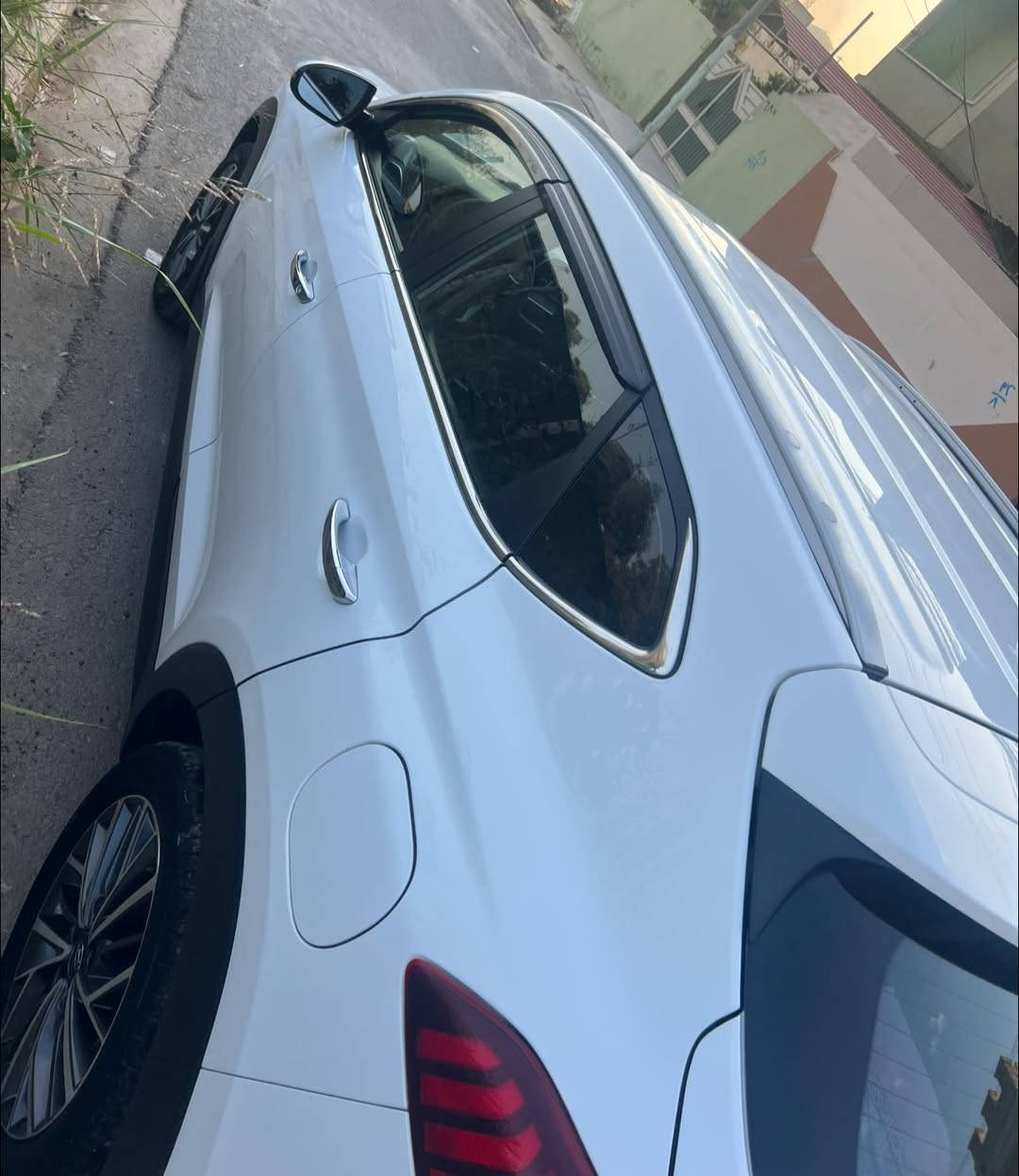 توسان 2020 الكاصد
لايت خمس عدسات تفاعلي مع الاستدارة

هاند بريك بصمة

بصمة ابواب + بصمة تشغيل

شاشة كار بلي 
مكان موصل 

تواصل واتس اب

سعر 215

***********
