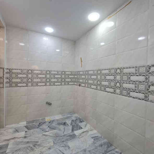 يتكون البيت من 2 غرف و حمامات داخليه وخارجيه واستقبال وصاله ومنور ومطبخ حار وبارد وبيتونه 🥰

طابو زراعي اقرار محكمة سند 25  

للأتصال او واتساب 

***********

***********

مكتب زهير الحسناوي
