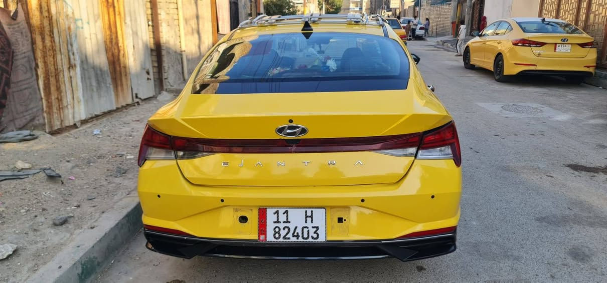 سلام عليكم النترا للبيع مديل 2021 رقم بغداد صور الحادث مرفقه بلمنشور بيهه منضومه غاز +منضومه زنون الاصلي تخم تاير جديد باتري جديد عارضهه 125وبيهه مجال قليل مكانهه بغداد الكماليه واي استفسار اتصل على هذا الرقم 
*********** بغداد, العراق
