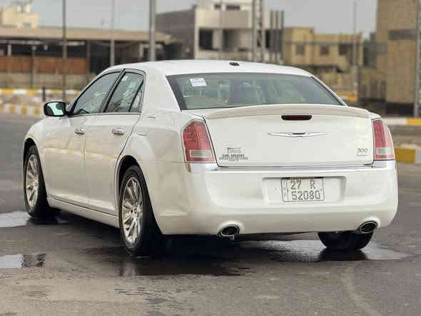 لبيع كرايسلر  موديل 2013 وارد خليجي بيه رشات صبغ تجميل وبيع حزام تحويل بسمي  موصفات دواخل عسلي كشنات كهربائي. جيهتين جلد كأمره وشاشه سياره بيه موصفات حلوه وجاهزه طخم تاير وكير ومكينه السعر 145 وبيه مجال لطيبين  ***********
