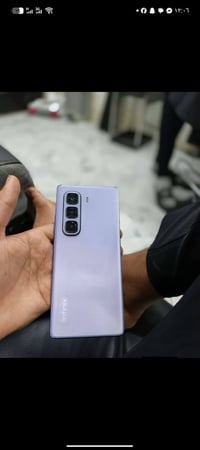 جهاز انفنكس هوت 50برو بلاص 5G ذاكرته 256للبيع والمراوس فقط بايفون للست...