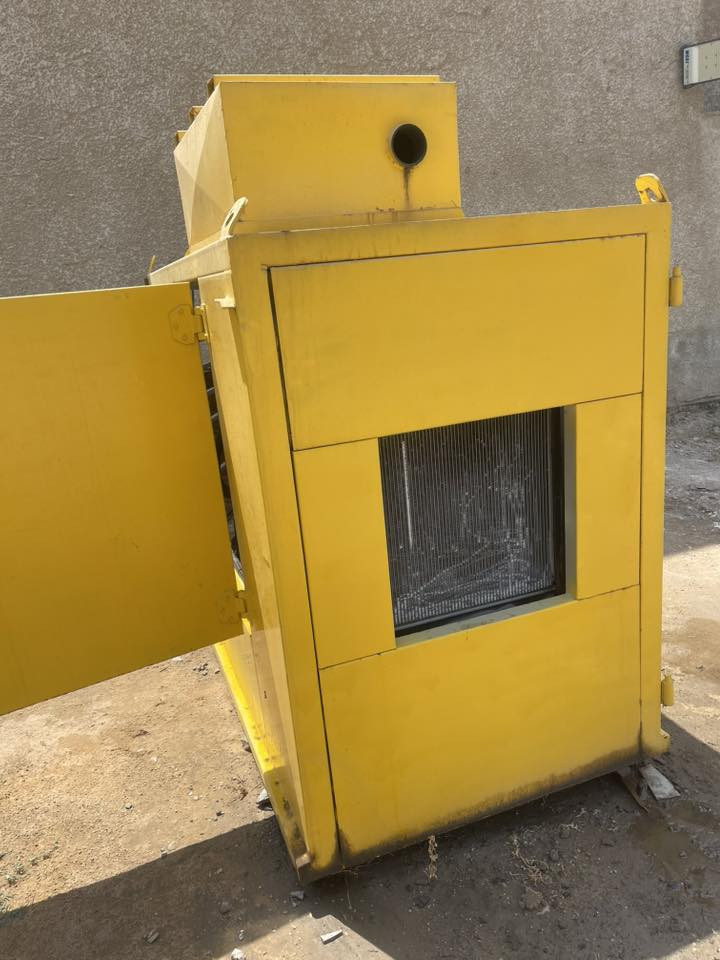 السلام عليكم ورحمة الله مولد منزلي 45 kva  صافي حمل 120امبير للبيع بحالة ممتازة  نوع بيركنز بلاد ممفتوح بيها برغي انكليزي اصلي  للاستفسار هاتف 📱 ***********
