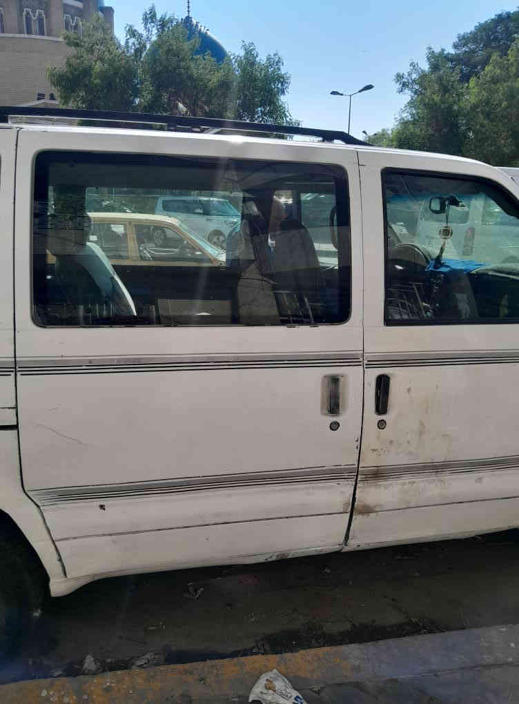 سلام عليكم سياره للبيع شوفر ليت فن استرو موديل ٢٠٠٣ تبريد قطعتين الكمبريسر عاطل محرك ٣٥٠ كير ٧٠٠ هزه جديده رقم نكليزي50$ وبيه مجال جديد***********
