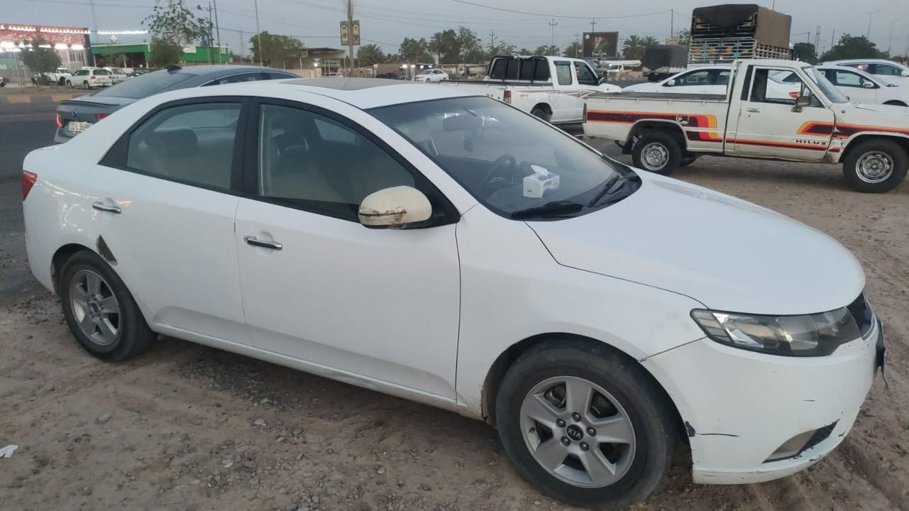 السلام عليكم اريد ابيع مستعجل السياره 2011 باسمنا السياره جدا حلوه مال بيت 89$

***********
