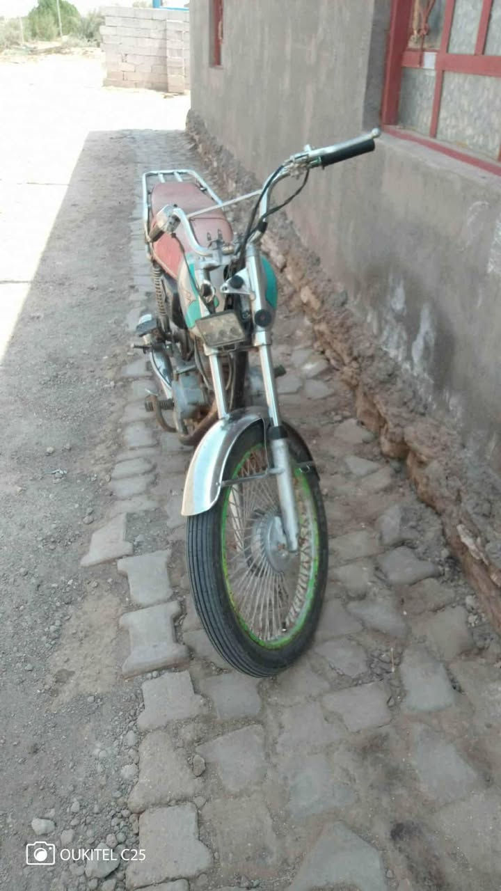 دراجه للبيع السعر 275وبيهه مجال كلك ترهم مراوس بستوته وكو فرق ***********
