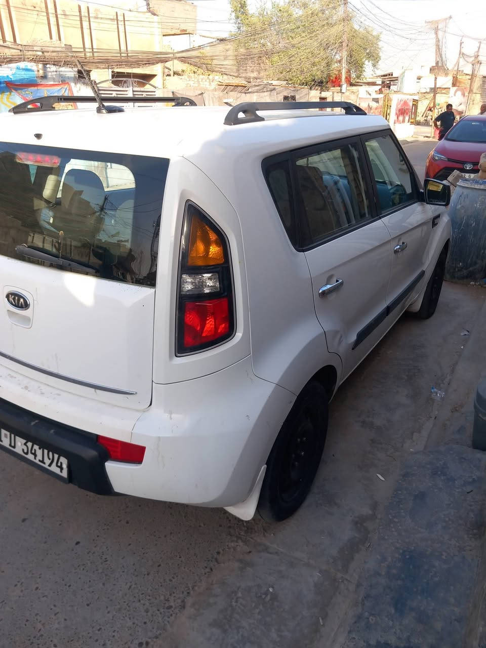 السلام عليكم كيا صول موديل ٢٠١١ حادث بس بنيد والجاملك بدون دواخل رقم  سليمانيه السعر ٨٢ بية مجال سيارة كير عادي  اتصال ***********
